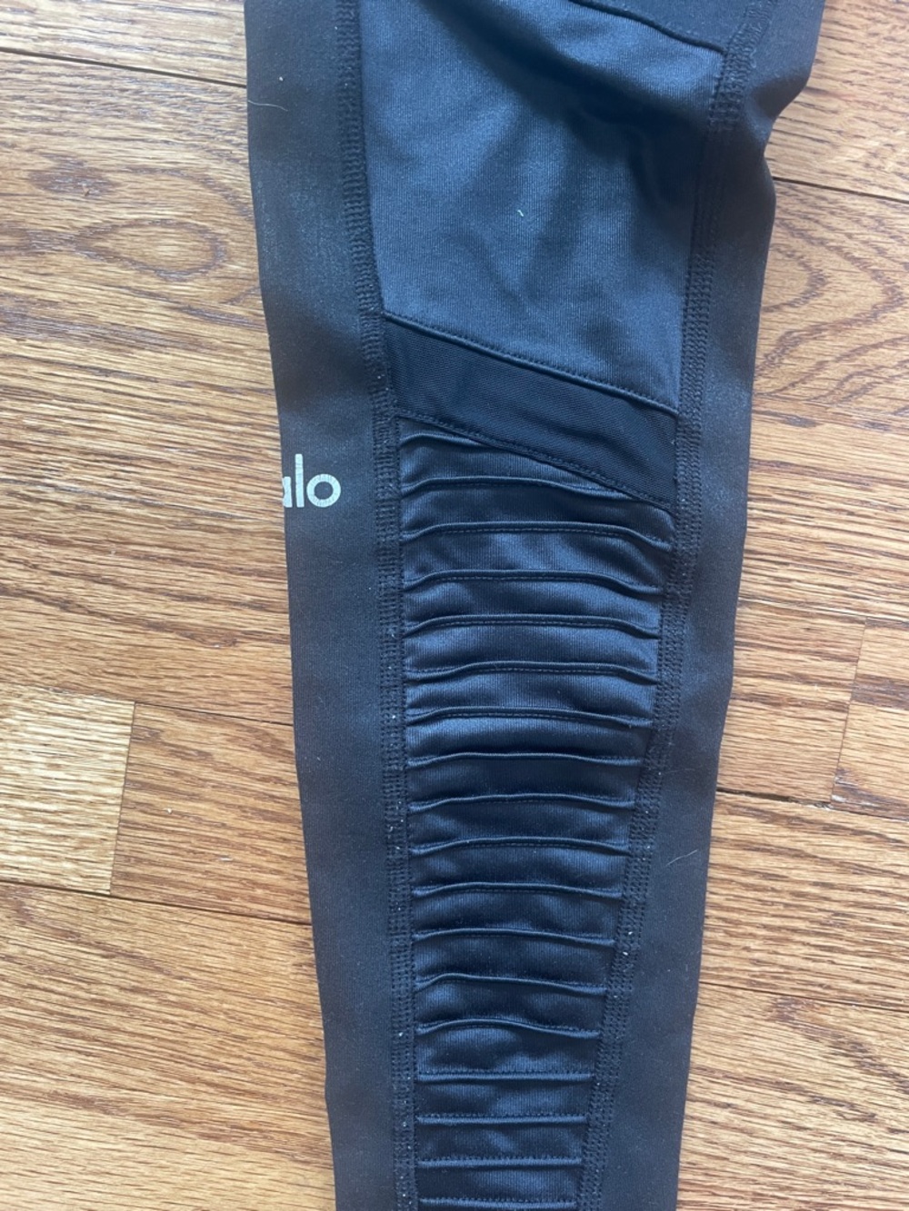 Alo Black Moto-Style Mesh Panel Leggings XS - Picture 10 of 13